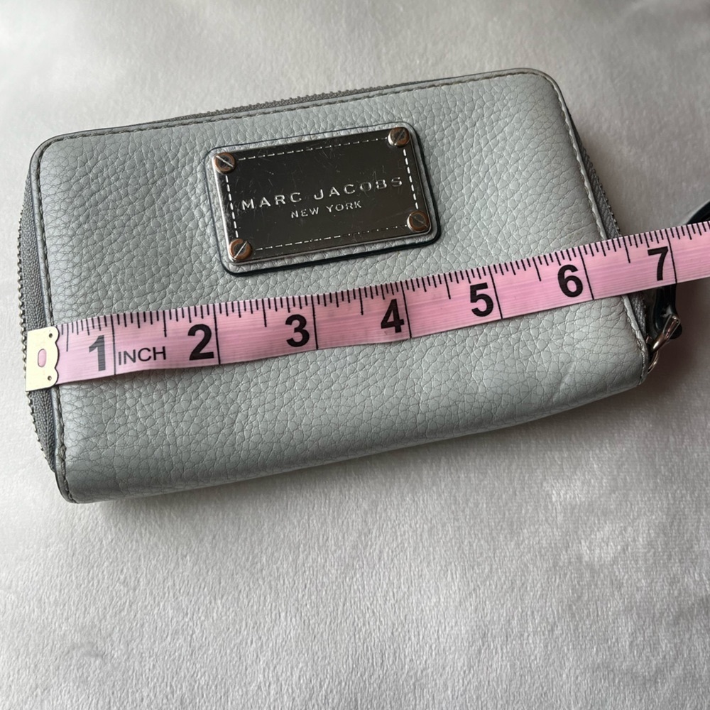 Marc Jacobs wallet